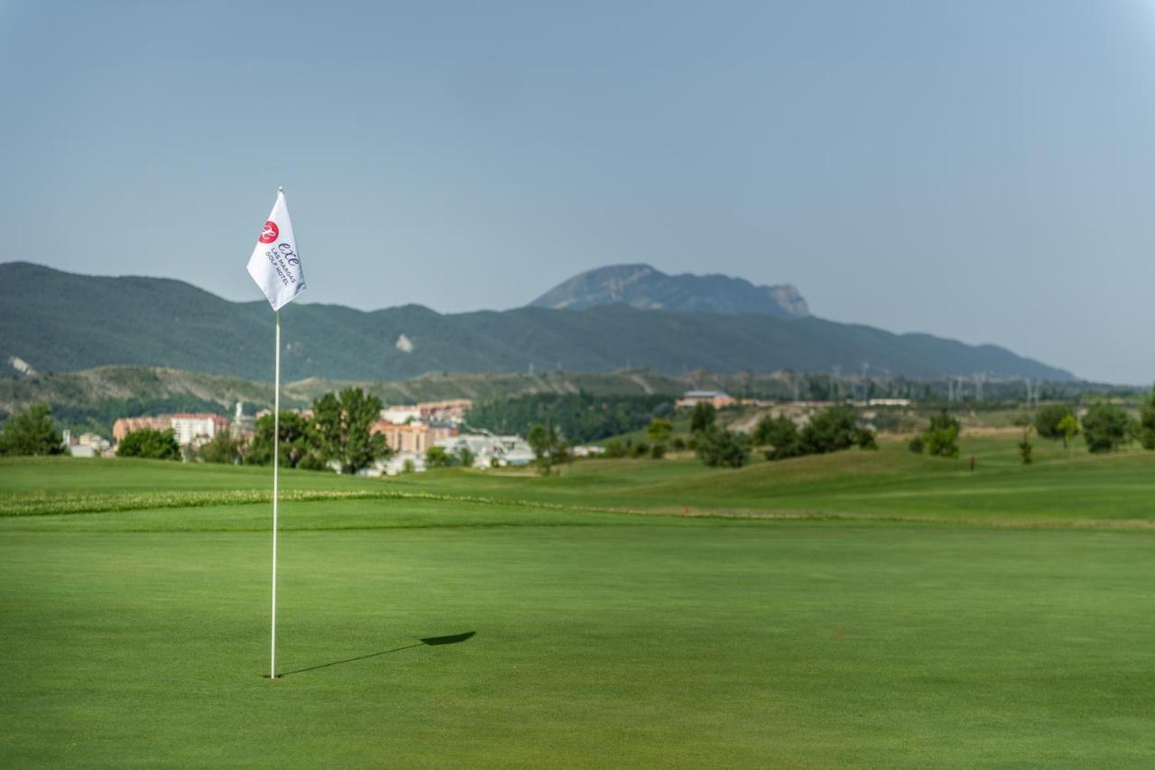 ​Exe Las Margas Golf Latas Exteriör bild