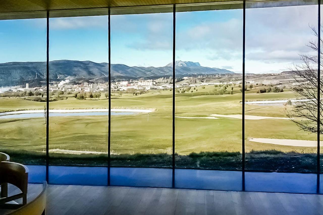 ​Exe Las Margas Golf Latas Exteriör bild