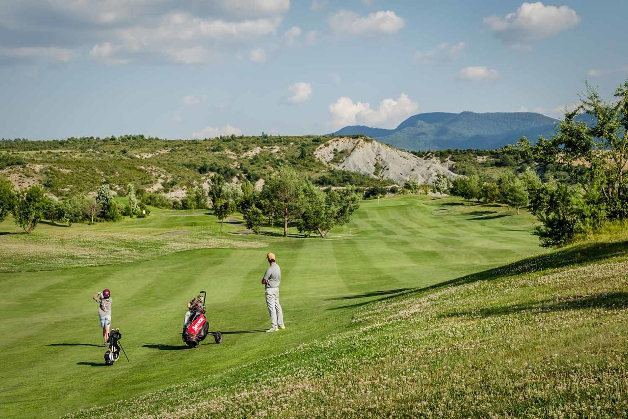 ​Exe Las Margas Golf Latas Exteriör bild