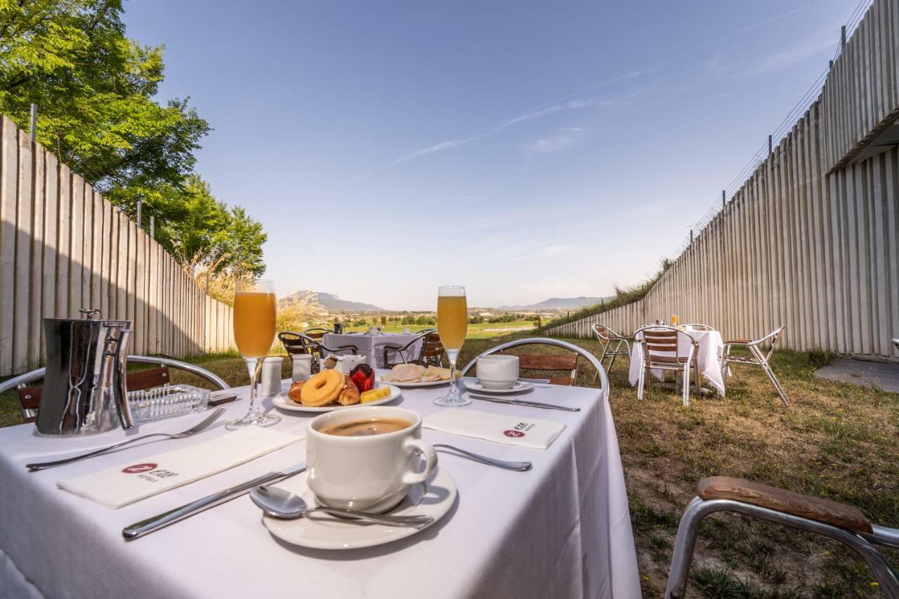​Exe Las Margas Golf Latas Exteriör bild